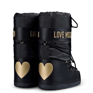 Moschino Moon Boots!